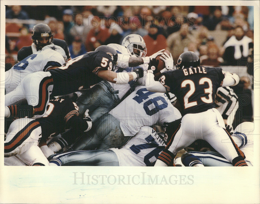 Undated Press Photo Football tackle gatle 23 - Historic Images