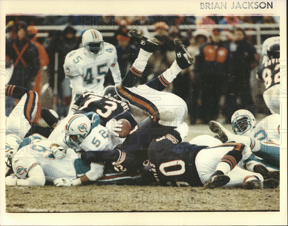 Undated Press Photo Miami Dolphins & Chicago Bears. - Historic Images