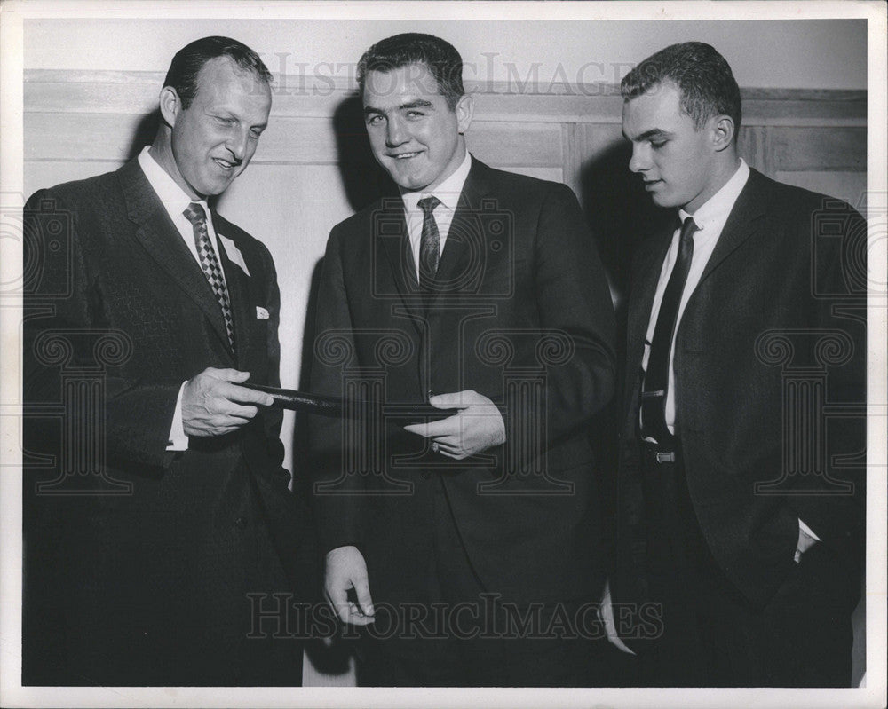 Undated Press Photo Stan Musial, Myron Pottios, Dick Musial at Notre Dame. - Historic Images