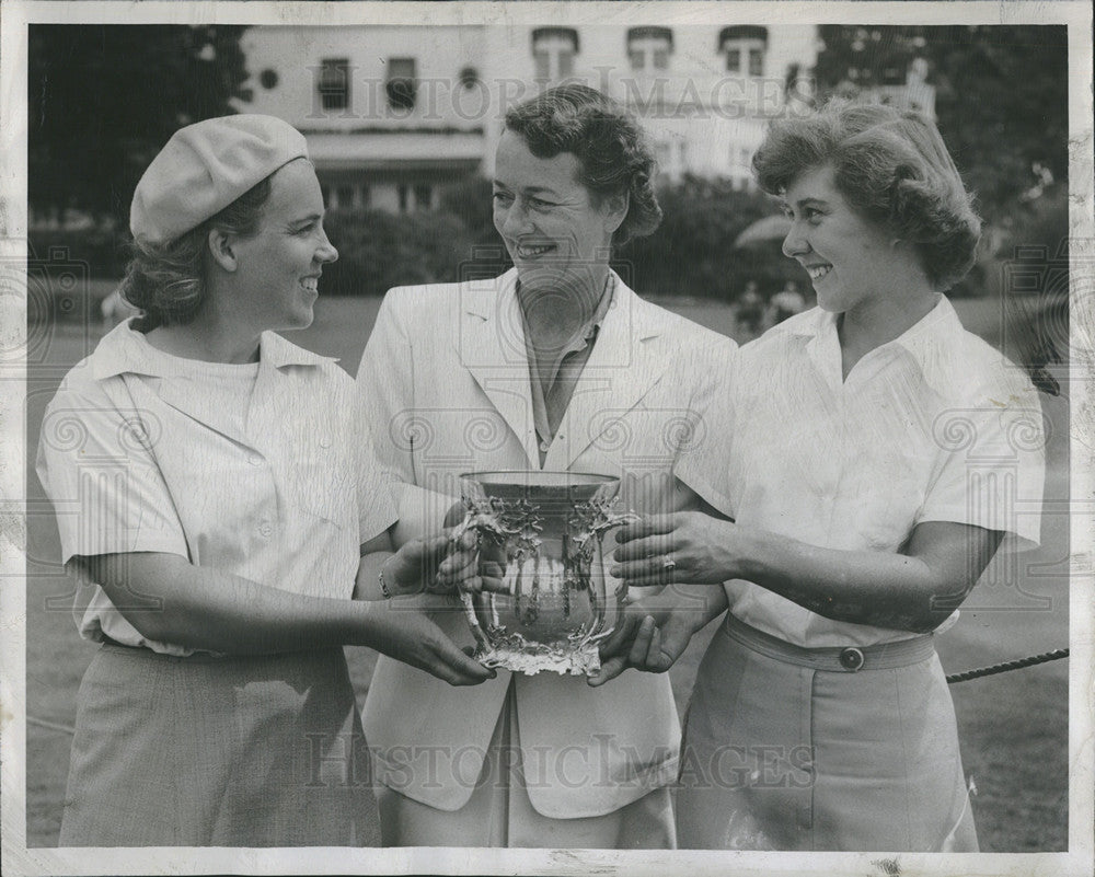 1950 Press Photo Polly 
Riley, left, Mrs. Charles M. Price, center, Mae Murray, - Historic Images