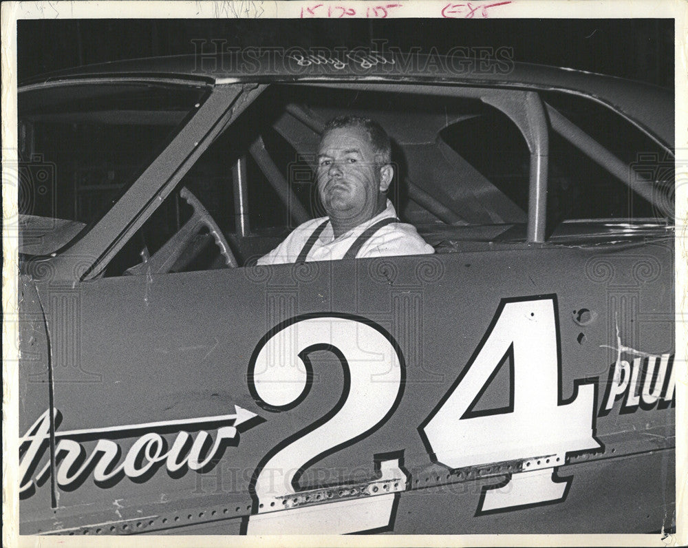 1972 Press Photo Billy Gill in his race car - Historic Images