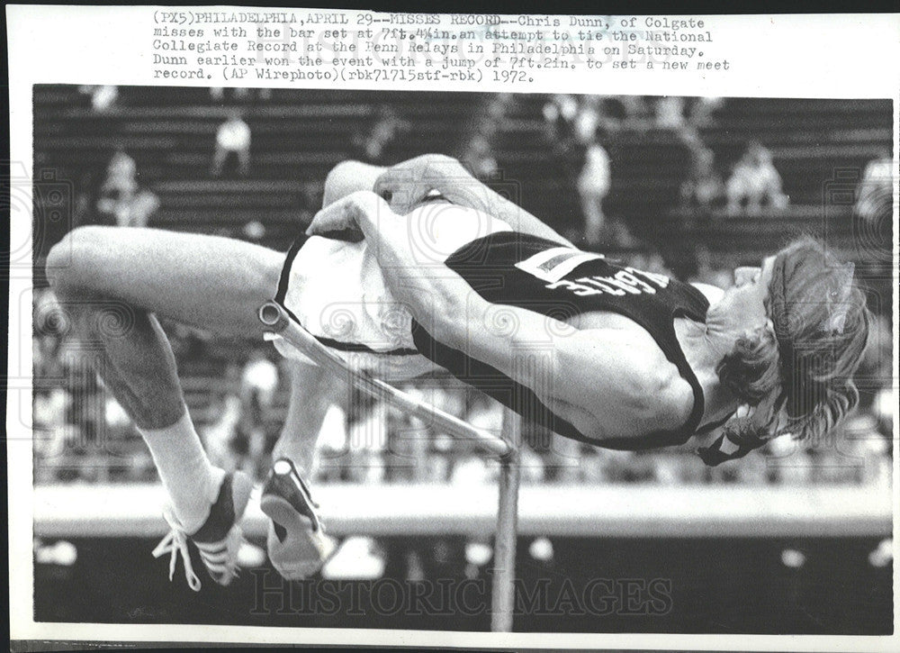 1972 Press Photo of Chris Dunn of Colgate missing the 7ft 4in at Penn Relay - Historic Images