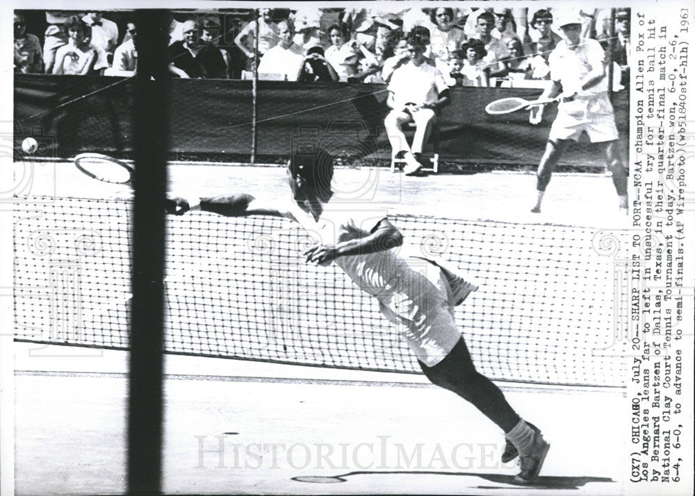 1961 Press Photo Allen Fox vs Bernard Bartzen in Nat&#39;l Clay Court Tournament - Historic Images