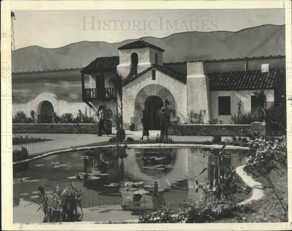 1933 Press Photo of the California Hacienda on Northerly Island - Historic Images