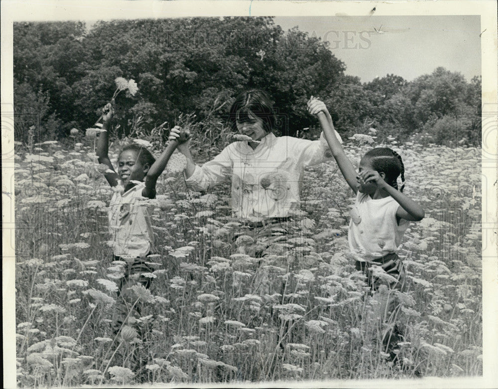 Undated Press Photo Children Playing in Field - Historic Images