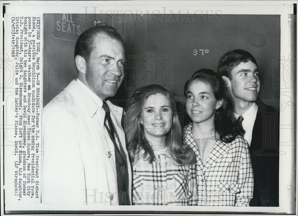 1968 Press Photo Former Vice President Nixon Daughters Tricia and Julie - Historic Images