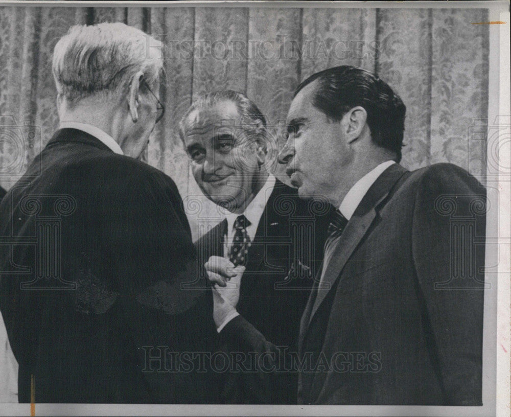 1970 Press Photo Pres Nixon,Ex Pres Johnson and J.W McCormack - Historic Images