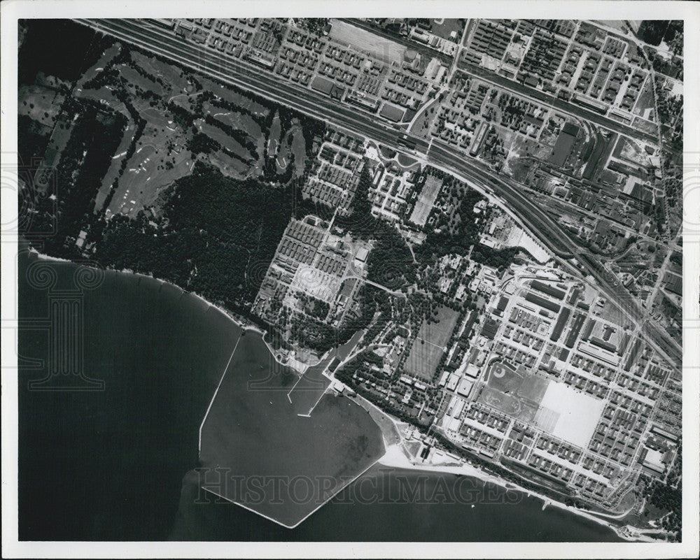 1966 Press Photo Aerial view of Norfolk Naval Base - Historic Images