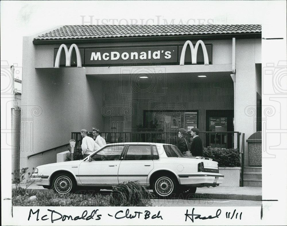 1987 Press Photo Clearwater Beach McDonald&#39;s. - Historic Images