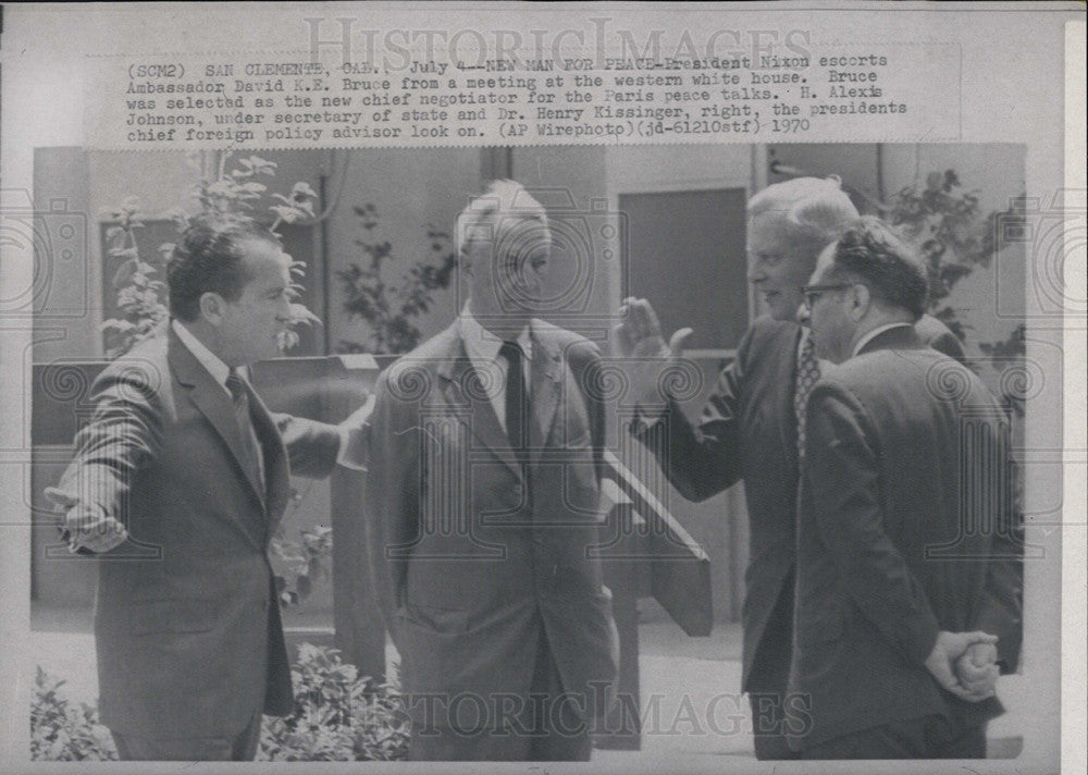 1970 Press Photo President Nixon, David K.E. Bruce, H. Alexis Johnson &amp; - Historic Images