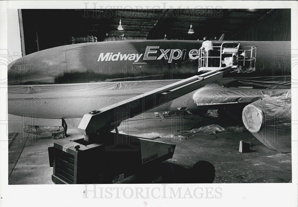 1994 Press Photo Midway Airlines plane - Historic Images