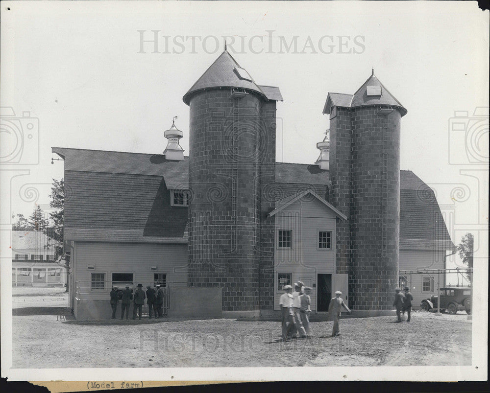 1928 Press Photo Michigan State University; Kellogg Farm; Model Stock Barn - Historic Images