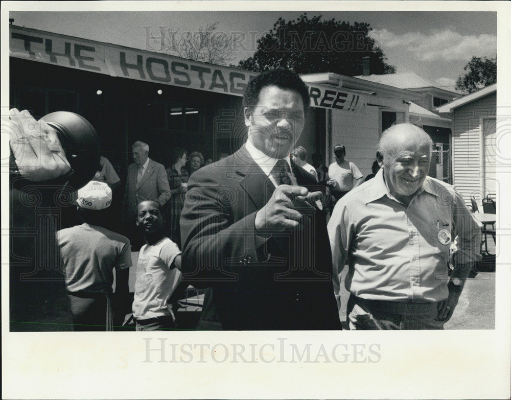 1985 Press Photo Fund raiser to free Rev Jenco and other hostages.Rev J Jackson - Historic Images