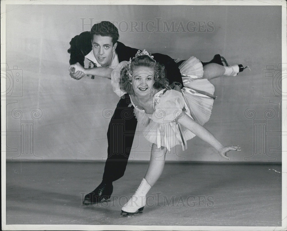 1945 Press Photo Hazel Franklin & Barry Green, Ice Follies of 1945. - Historic Images