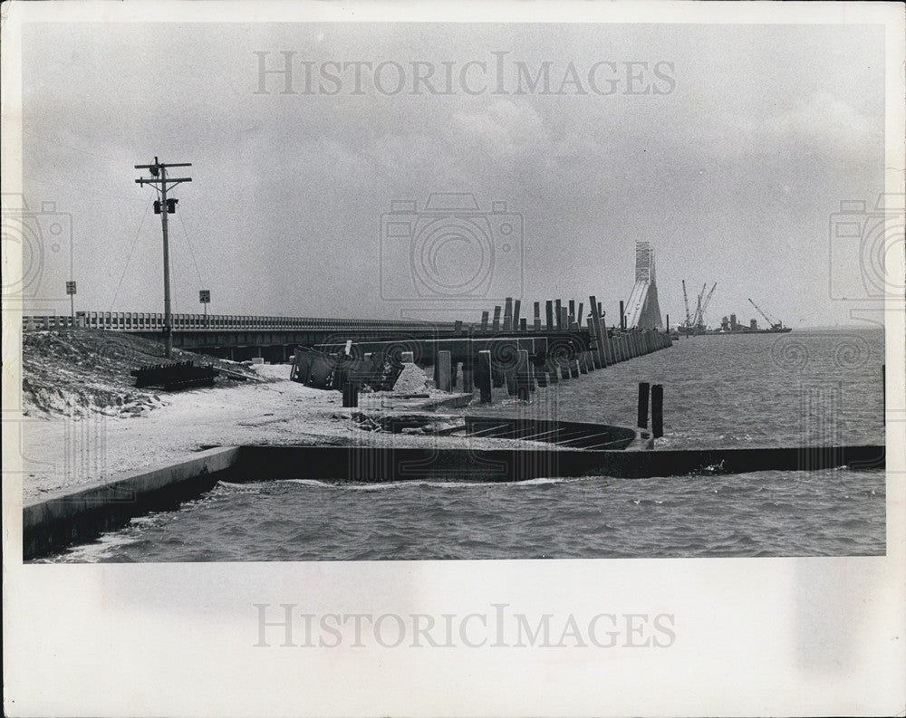 1967 Press Photo Construction of 4 lane highway - Historic Images