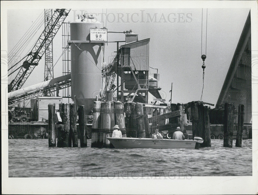 1967 Press Photo Sunshine Skyway Bridge Under Construction In Tampa Bay Florida - Historic Images