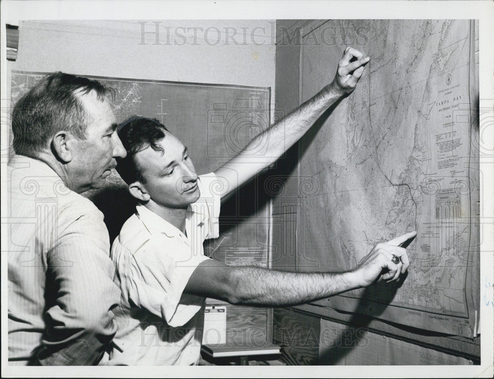 1954 Press Photo field office parsons - Historic Images