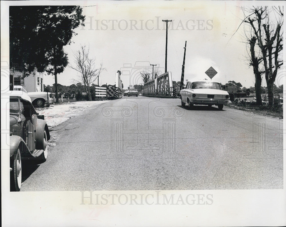 1965 Press Photo Stickney Point Fla bridge to be replaced - Historic Images