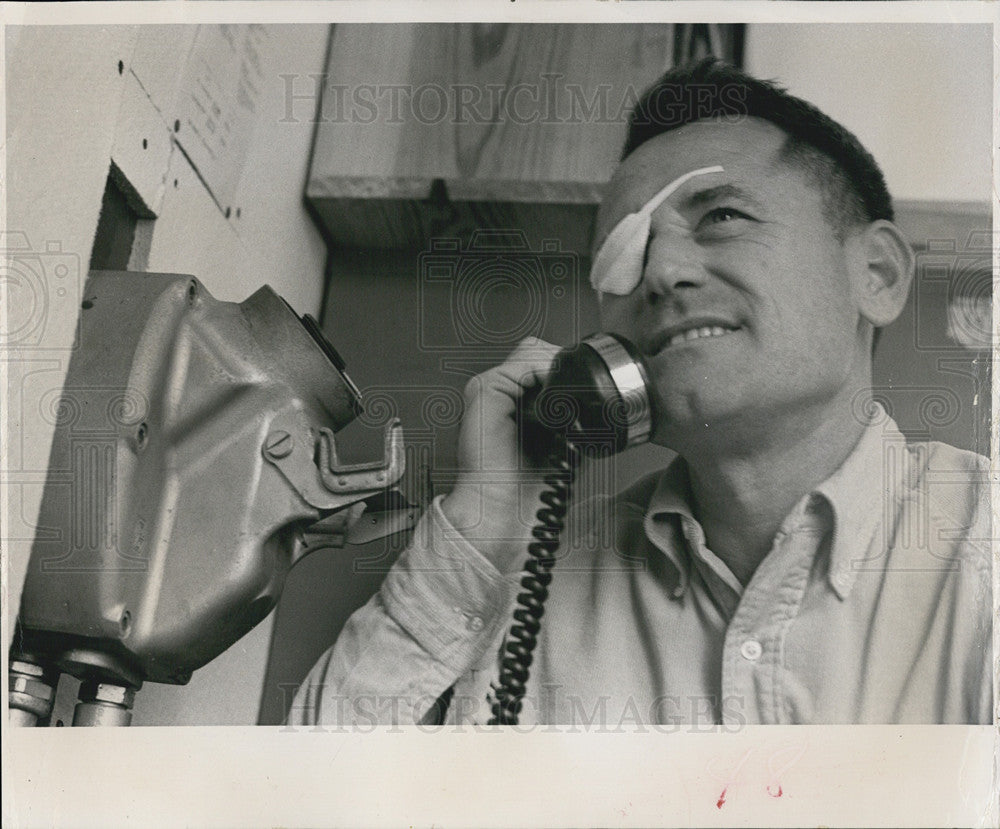 1964 Press Photo Engineer Paul Quinin of Blaw-Knox on explosion resistant phone - Historic Images