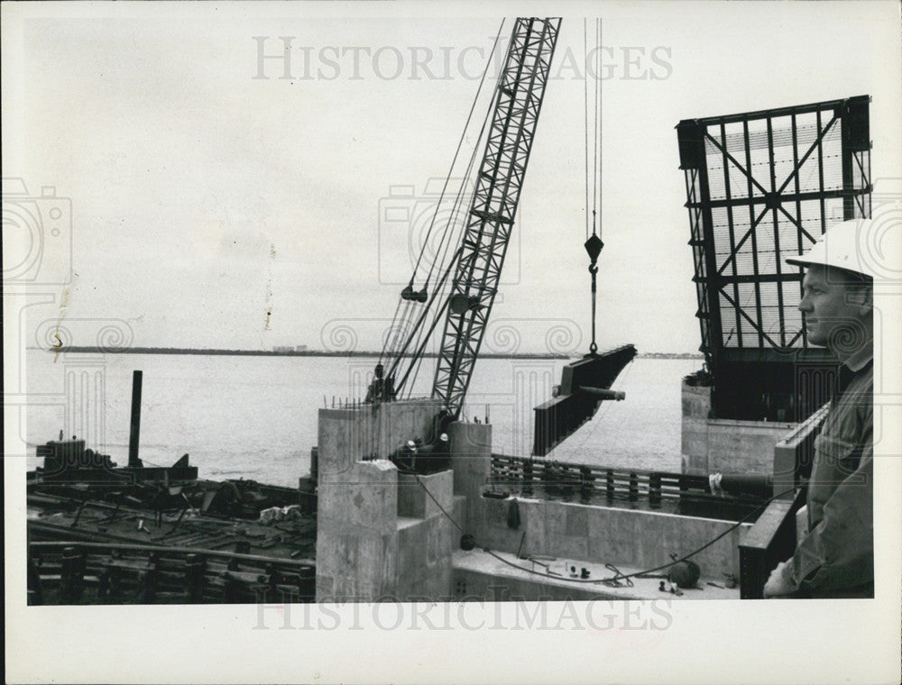 1968 Press Photo Sunshine Skyway under construction in Florida - Historic Images