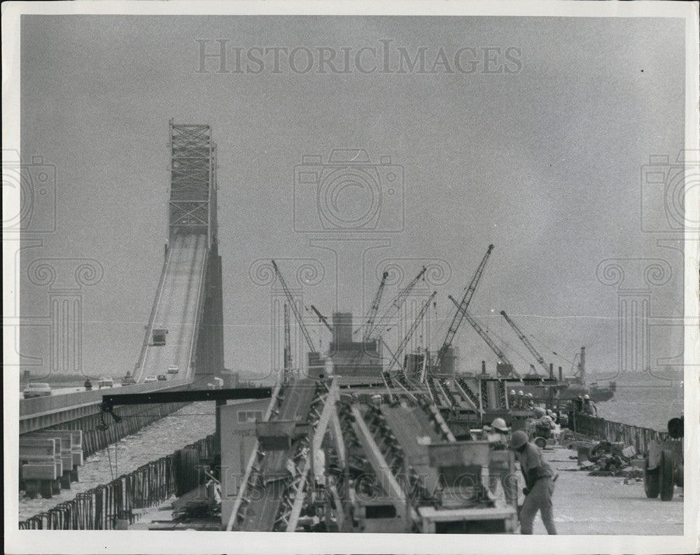 1967 Press Photo Construction on Sunshine Skyway in Florida - Historic Images