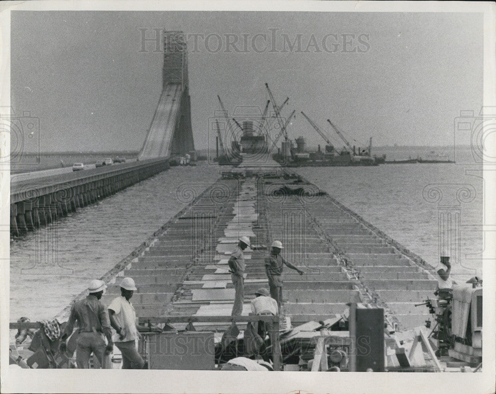 1967 Press Photo Sunshine Skyway under construction in Florida - Historic Images