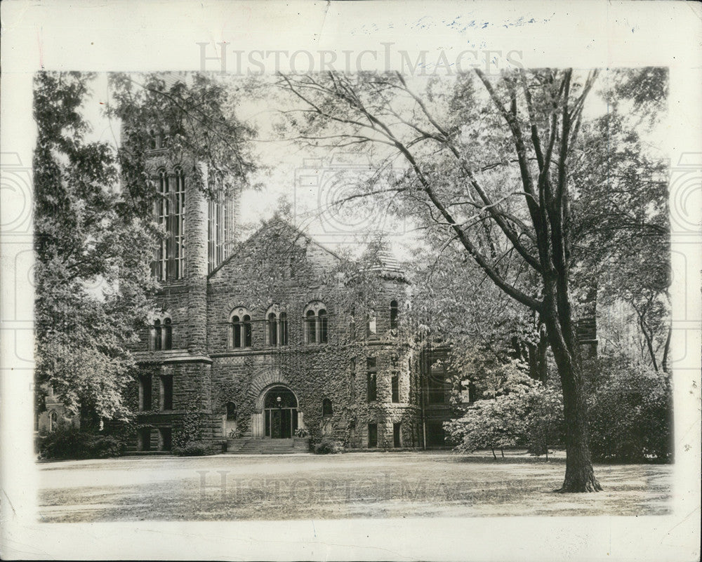 1947 Press Photo University of Illinois Law Building Campus Urbana Historic - Historic Images