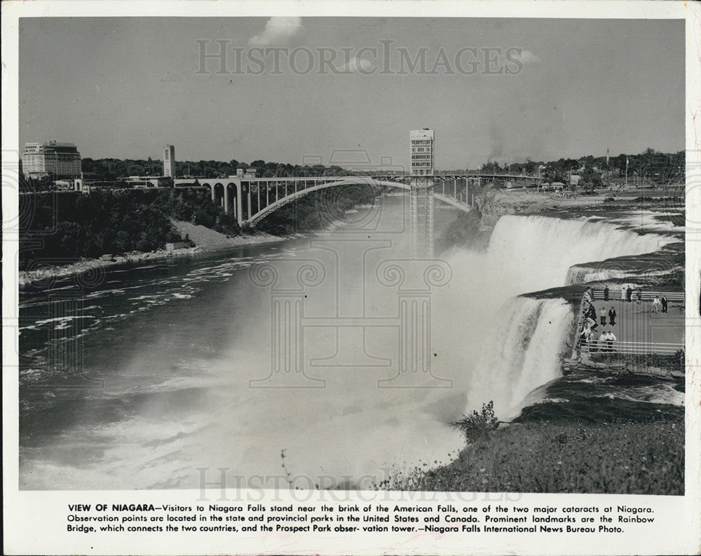 1972 Press Photo Niagara Falls Near Brink Of American Falls At Rainbow Bridge - Historic Images