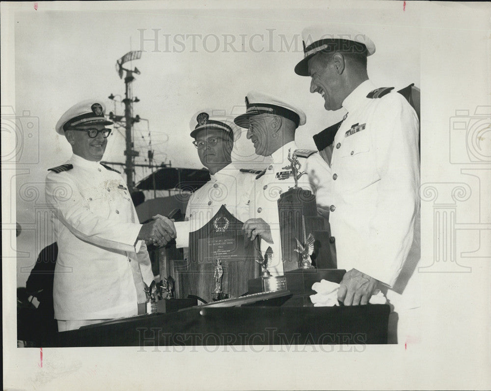 1964 Press Photo Navy Officers - Historic Images