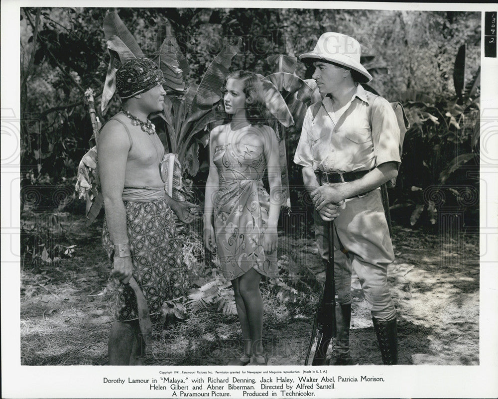1942 Press Photo Abner Biberman, Dorothy Lamour, Walter Abel "Malaya" - Historic Images