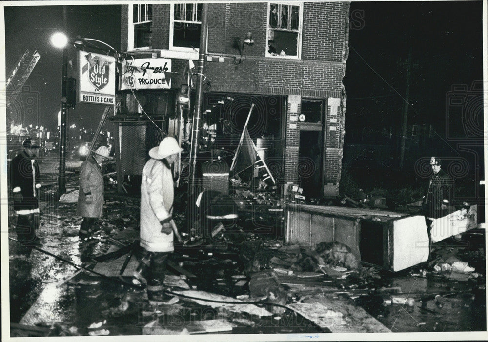 1979 Press Photo A food store at 1201 S. Racine after a fire and explosion - Historic Images