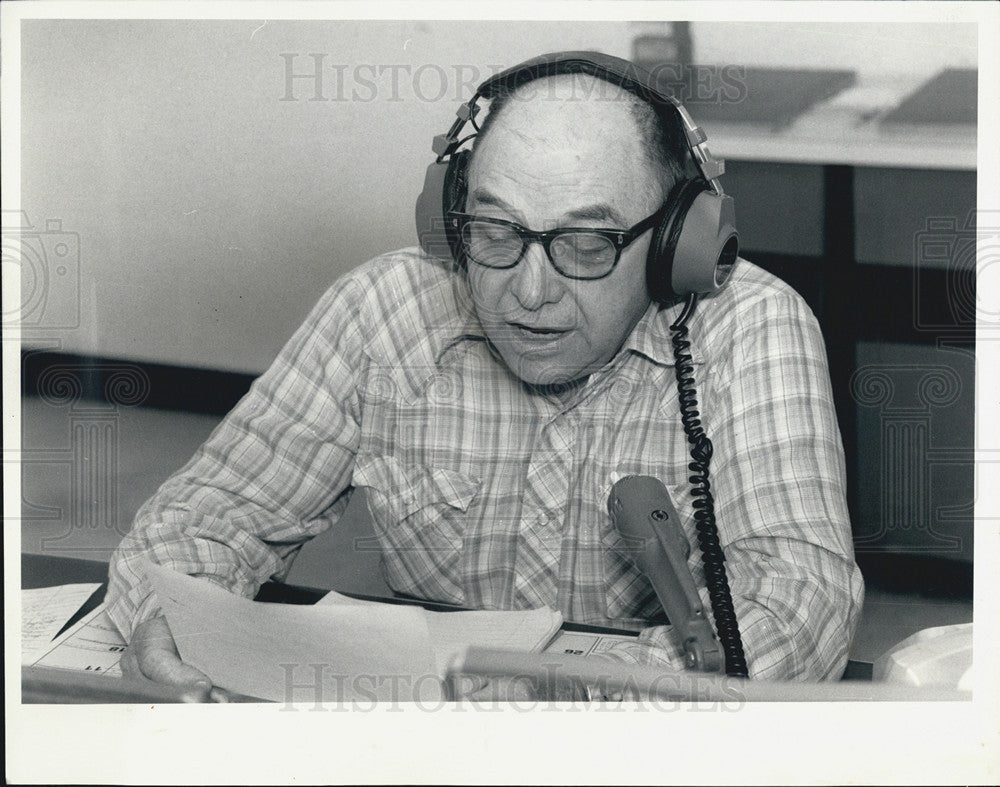 1986 Press Photo Wayne Ator, farm director at local radio station - Historic Images