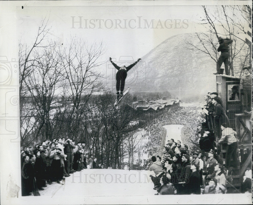 1947 Press Photo art devlin amateur ski champion - Historic Images