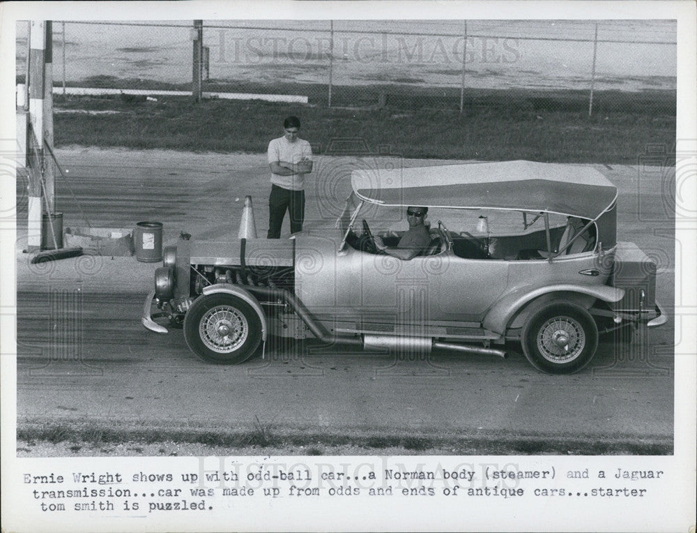 1969 Press Photo Ernie Wright Shows Up at Sunshine Speedway with Homemade Car - Historic Images