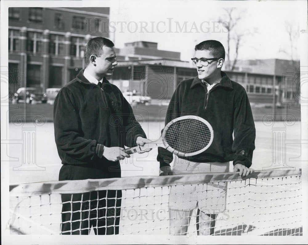 1961 Press Photo Evanston High School Wildkits Tennis Coach and Keith Andersen - Historic Images