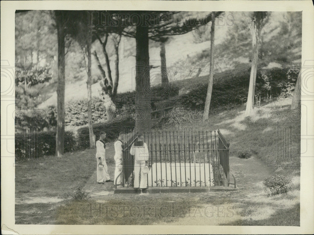 Undated Press Photo Napoleon&#39;s Tomb In St. Helens First Resting Place - Historic Images