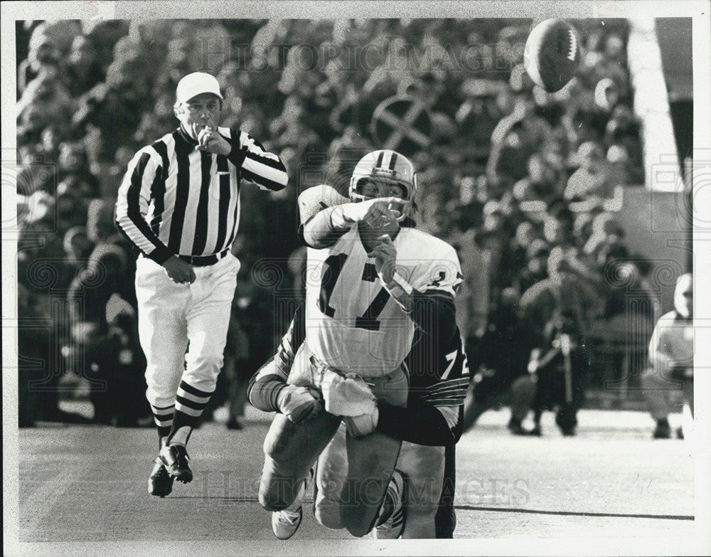 1978 Press Photo David Whitehurst, Brad Shearer, Chicago Bears in Action - Historic Images