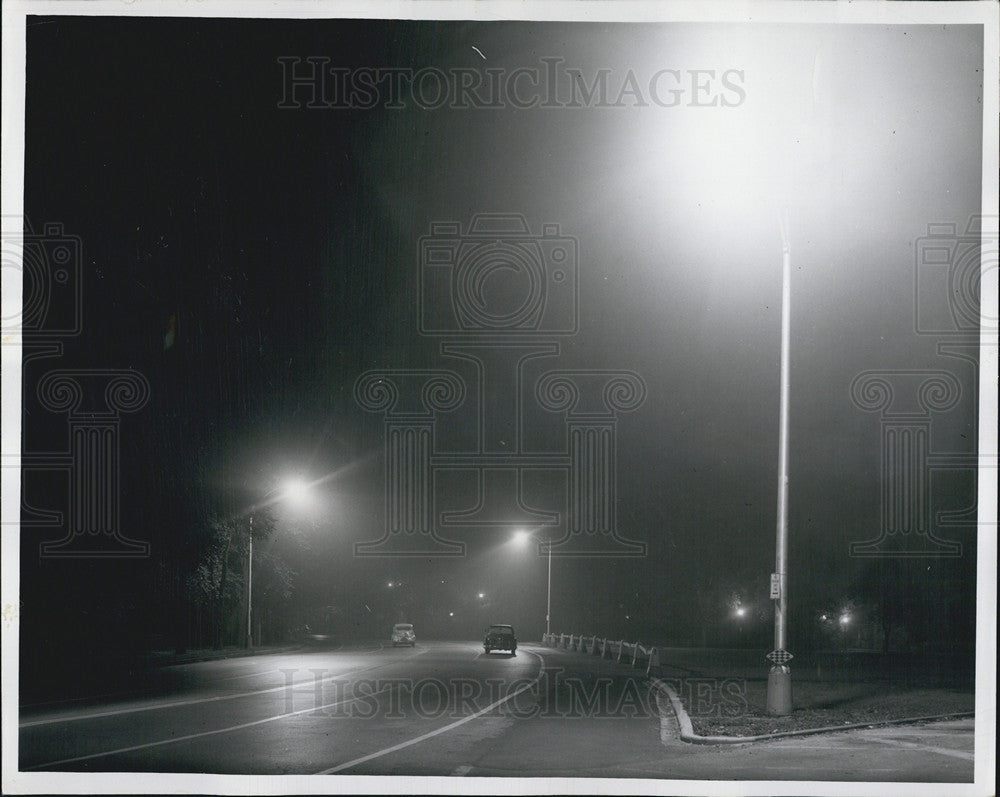 1952 Press Photo street lights Chicago night - Historic Images