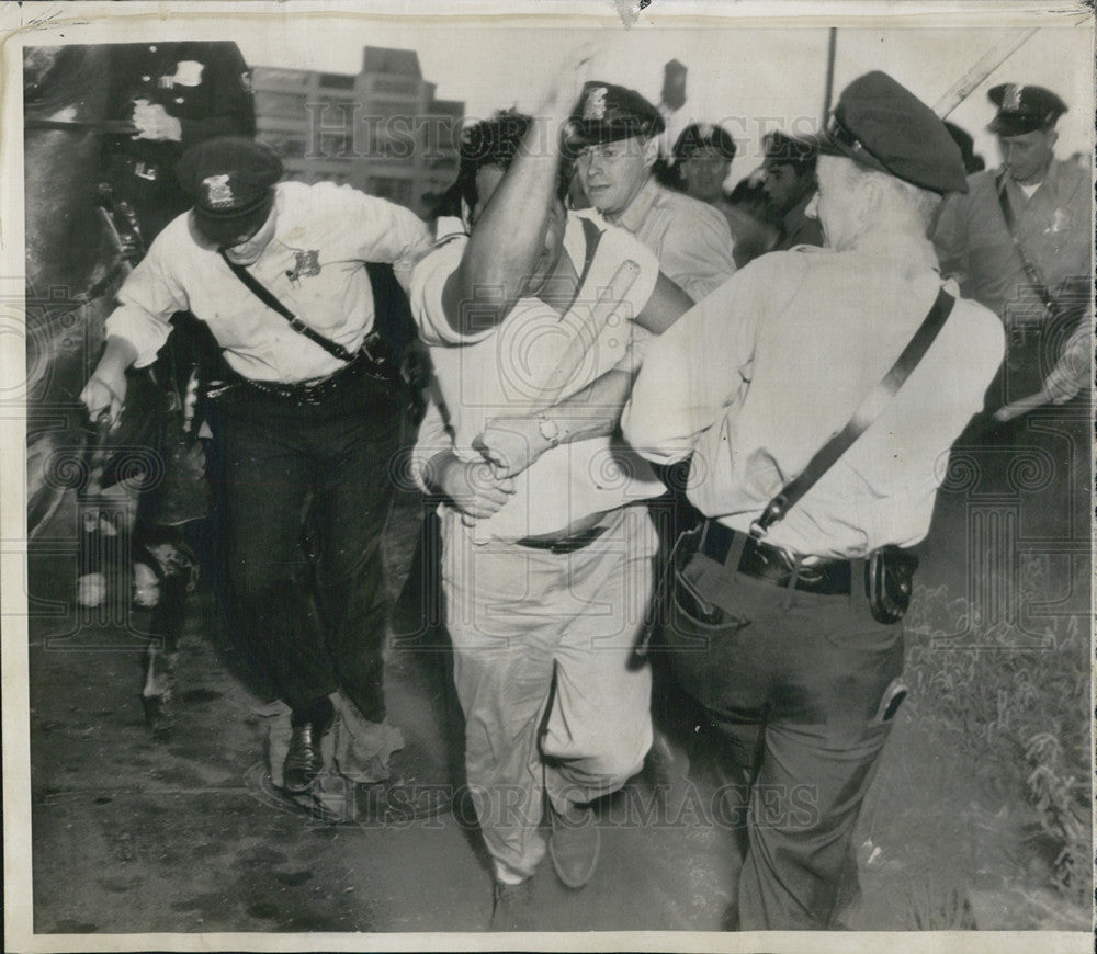 1954 Press Photo Antonio Gutierrez, Picketer Arrested, Square D Plant - Historic Images