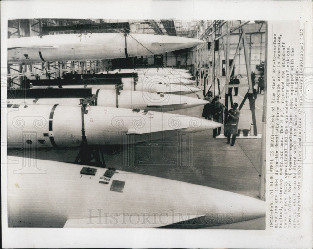 1963 Press Photo Blue Steel air-to-surface missiles at Royal Air Force base. - Historic Images