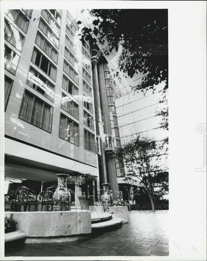 1984 Lincoln Hotel In The West Shore Area In Tampa Florida - Historic Images