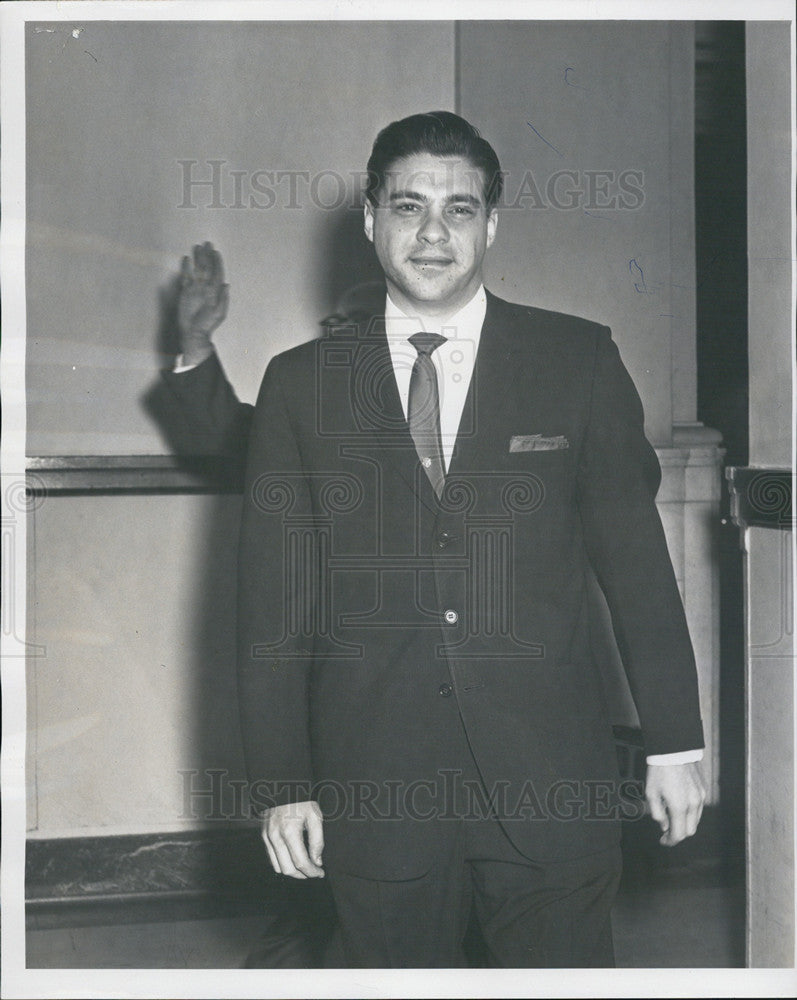 1961 Press Photo Attorney Richard Korem At Sterling Harris Case Federal Building - Historic Images