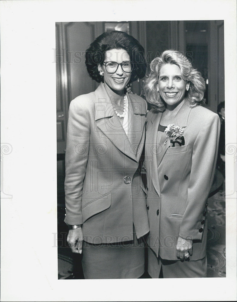 1991 Press Photo Lynn Sage Cancer Research Luncheon Nancy Brinker Lili Ann Zisok - Historic Images