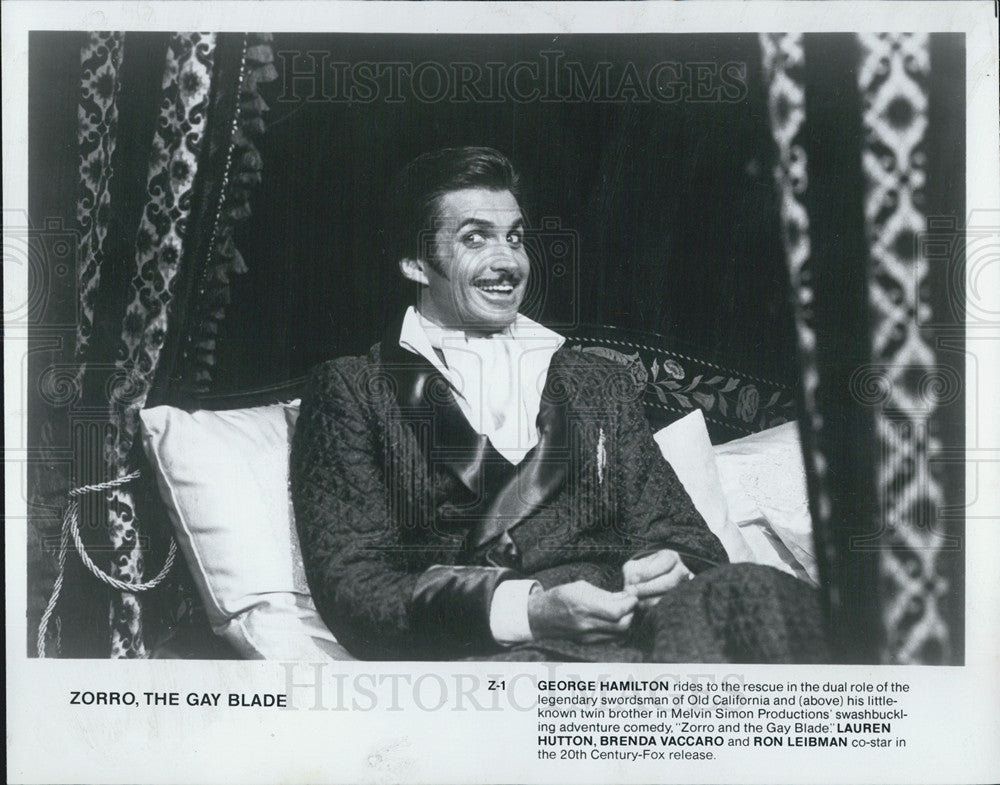 1981 Press Photo George Hamilton Stars In &quot;Zorro, the Gay Blade&quot; - Historic Images