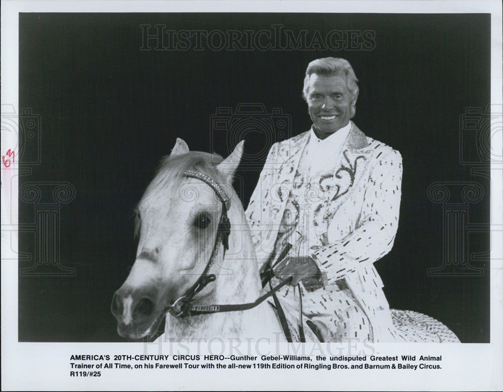 1989 Press Photo Gunther Gebel-Williams Animal Trainer Barnum Bailey Circus - Historic Images