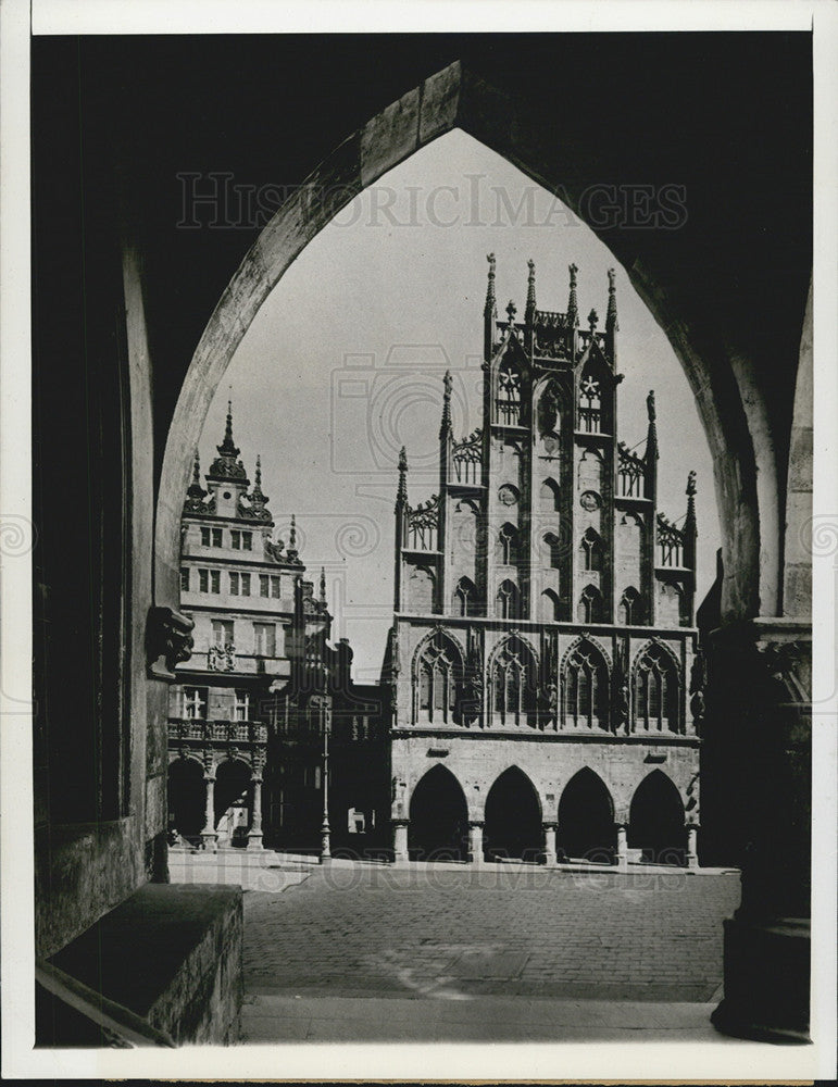1940 Press Photo Munster Town Hall In Holland Hitler Proposes Peace Conference - Historic Images