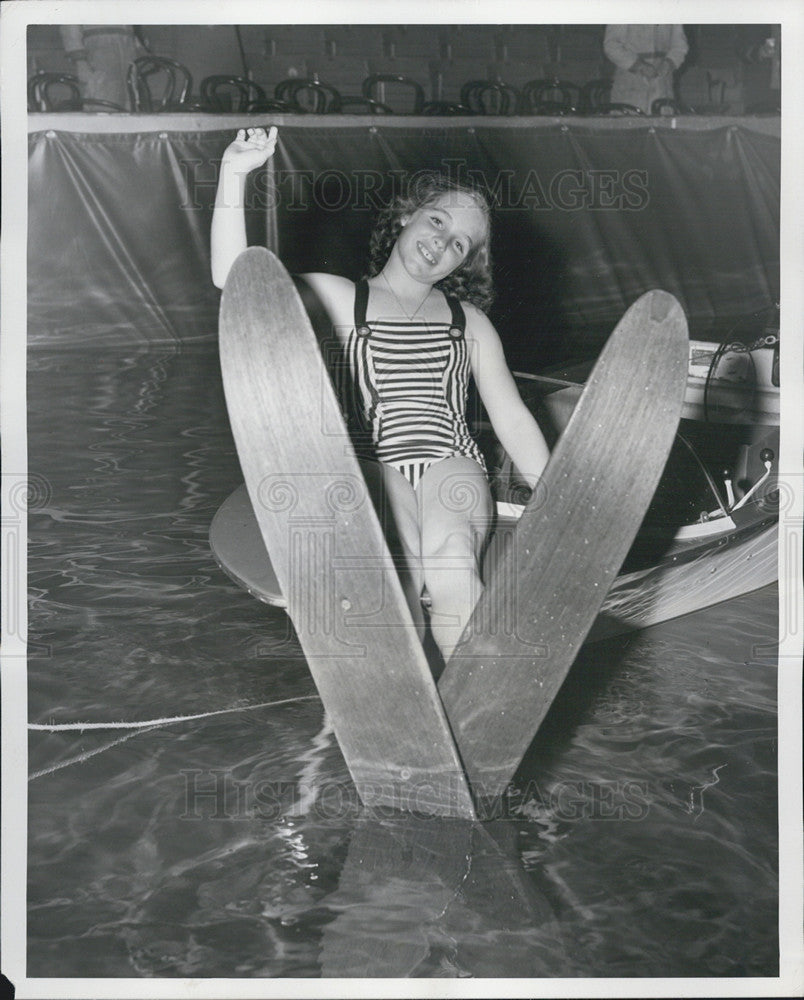 1958 Press Photo Martha Ann Williams/Water Skiing Champion/Sportsmen Show - Historic Images