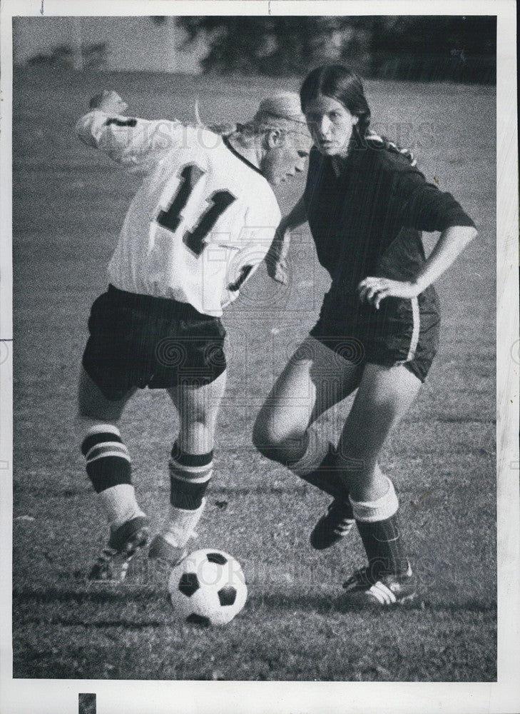 1974 Press Photo Bev Tuite Francis Parker High Gavin Globensky Lake Forest - Historic Images