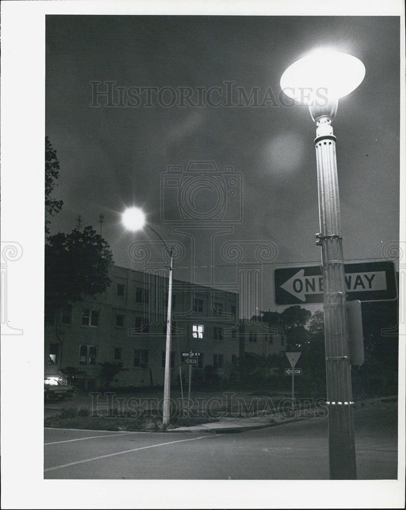 1965 Press Photo Streetlights/St. Petersburg Florida - Historic Images