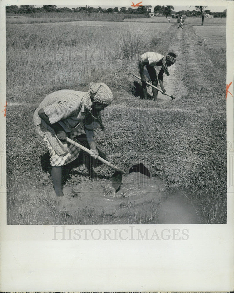 1962 Press Photo East Pakistan Flood Control - Historic Images